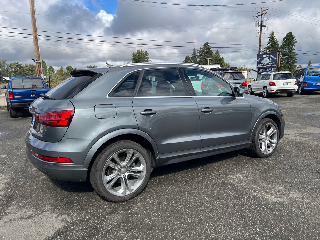 Photo 12 of this AUDI Q3