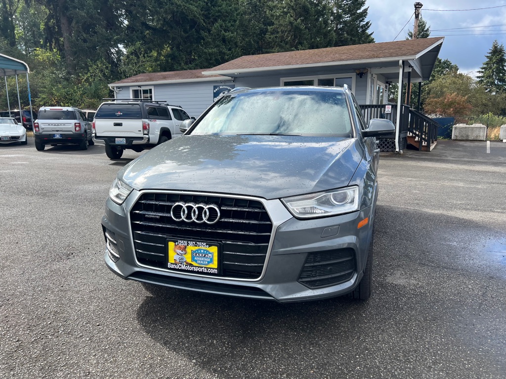 Photo 36 of this AUDI Q3