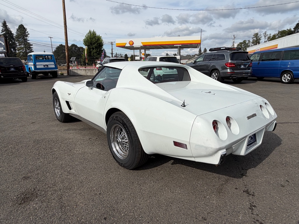 Photo 19 of this CHEVROLET CORVETTE