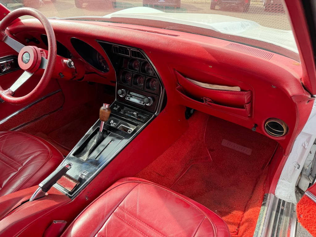 Photo 44 of this CHEVROLET CORVETTE
