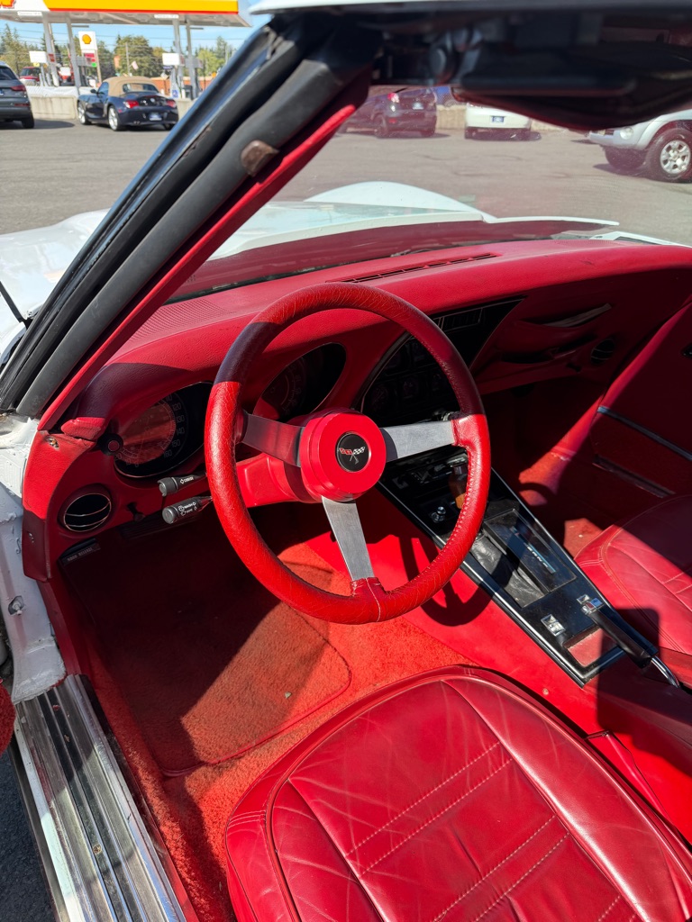 Photo 2 of this CHEVROLET CORVETTE