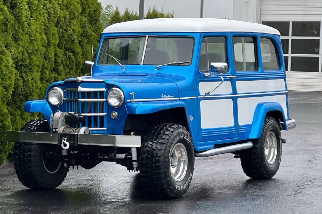 Photo 2 of this WILLYS JEEP