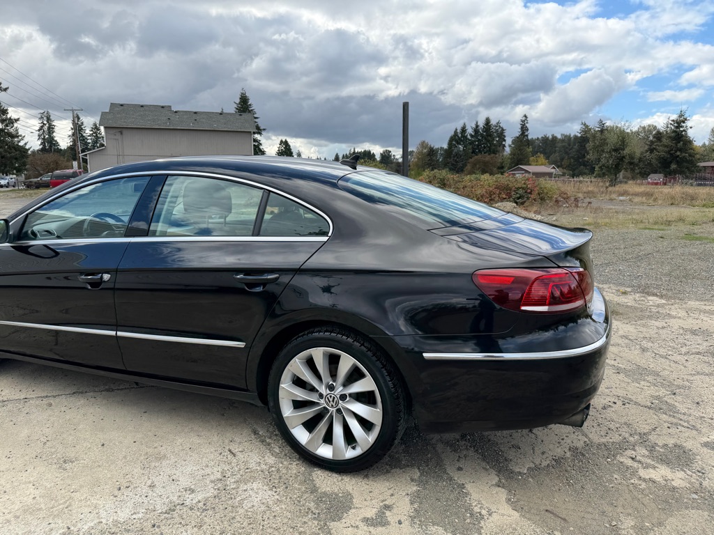 Photo 32 of this VOLKSWAGEN CC
