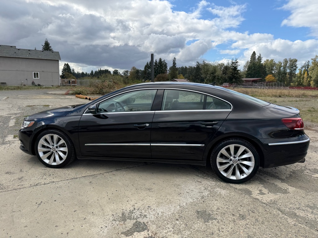 Photo 30 of this VOLKSWAGEN CC