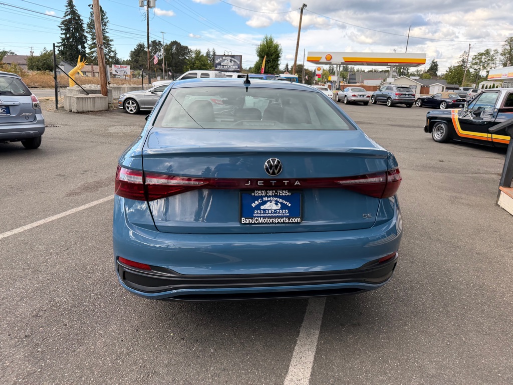 Photo 7 of this VOLKSWAGEN JETTA