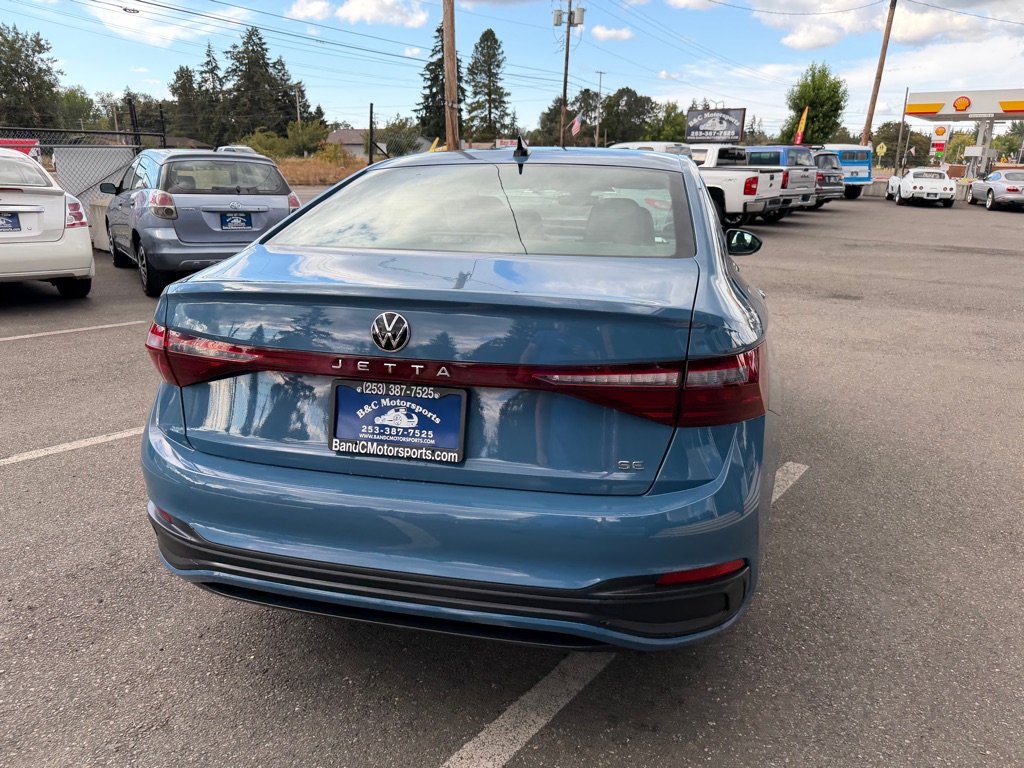 Photo 6 of this VOLKSWAGEN JETTA