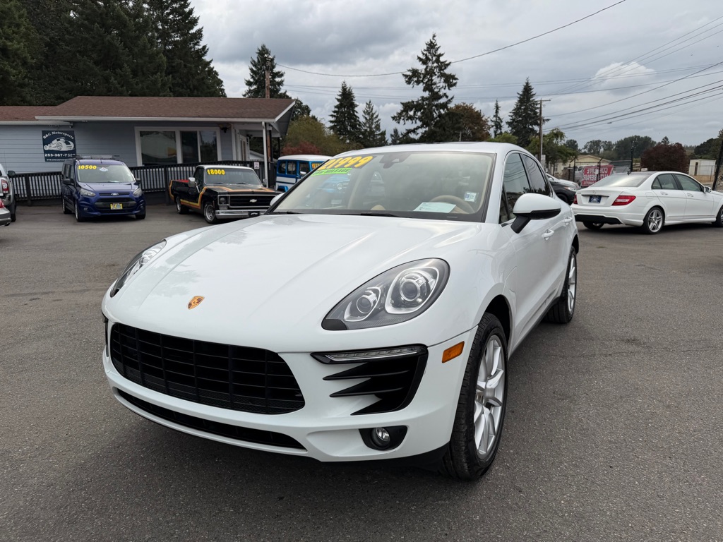 Photo 34 of this PORSCHE MACAN