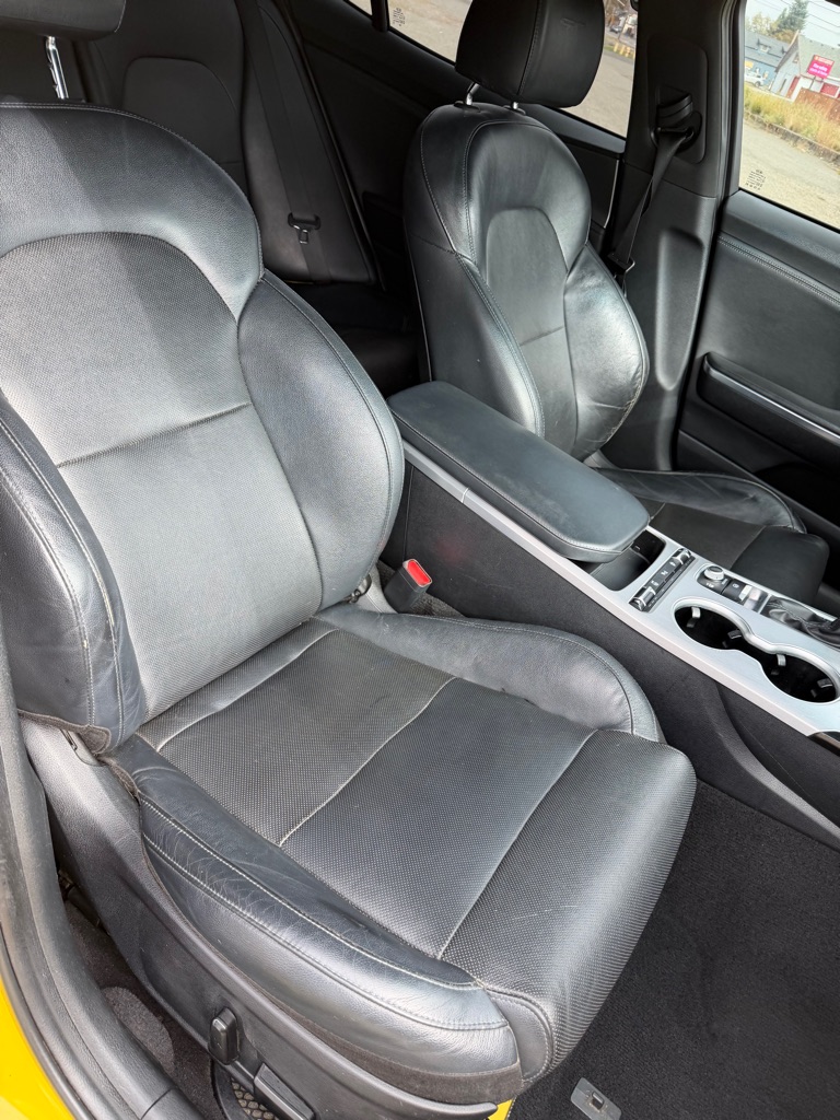 Photo 69 of this KIA STINGER