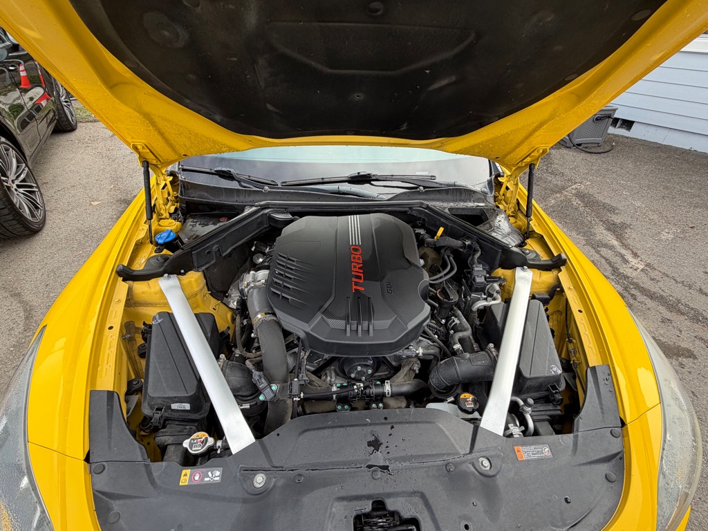 Photo 22 of this KIA STINGER