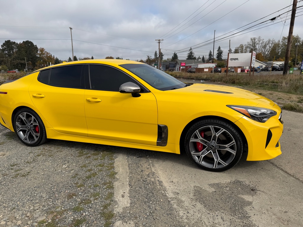 Photo 61 of this KIA STINGER