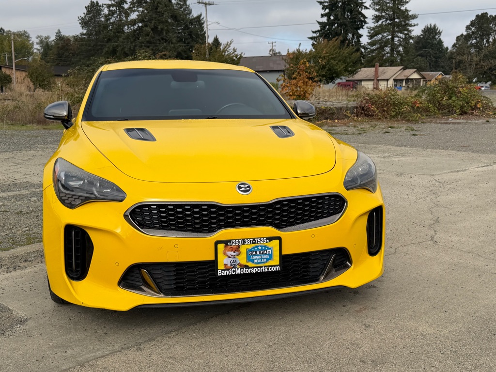 Photo 25 of this KIA STINGER