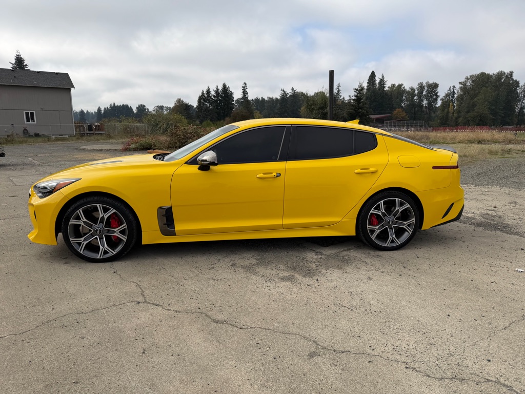 Photo 36 of this KIA STINGER