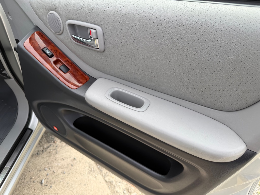 Photo 19 of this TOYOTA HIGHLANDER