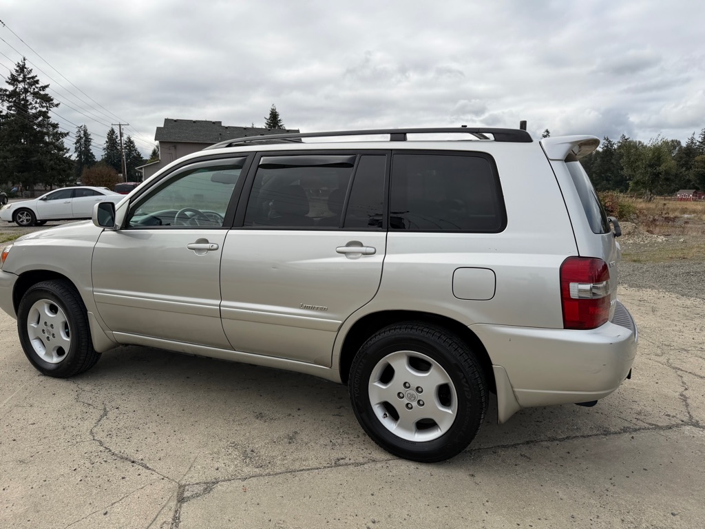 Photo 22 of this TOYOTA HIGHLANDER
