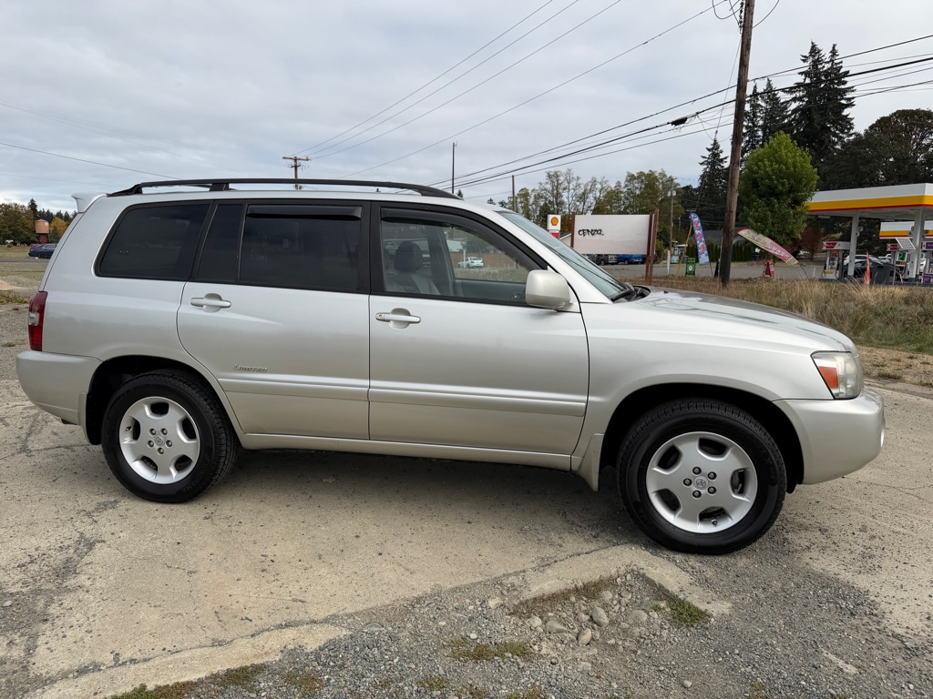 Photo 41 of this TOYOTA HIGHLANDER