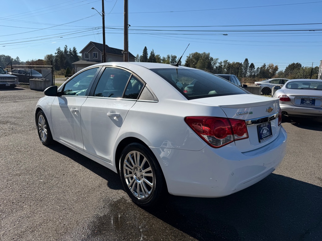 Photo 24 of this CHEVROLET CRUZE