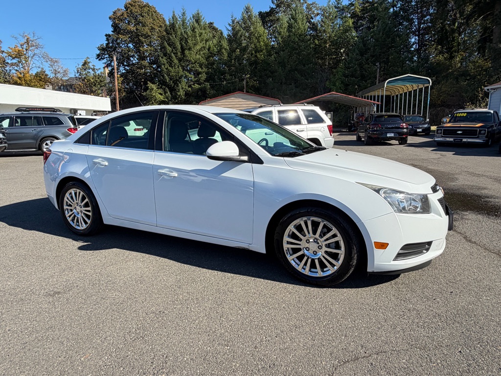 Photo 16 of this CHEVROLET CRUZE