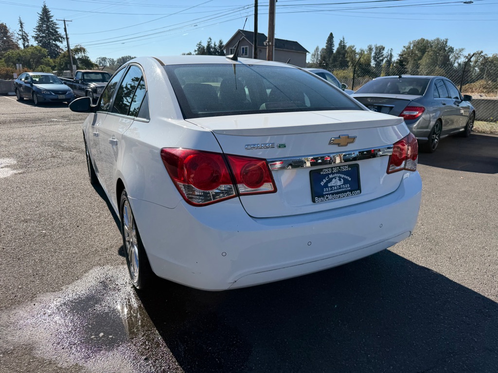 Photo 22 of this CHEVROLET CRUZE