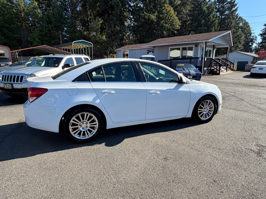 Photo 17 of this CHEVROLET CRUZE