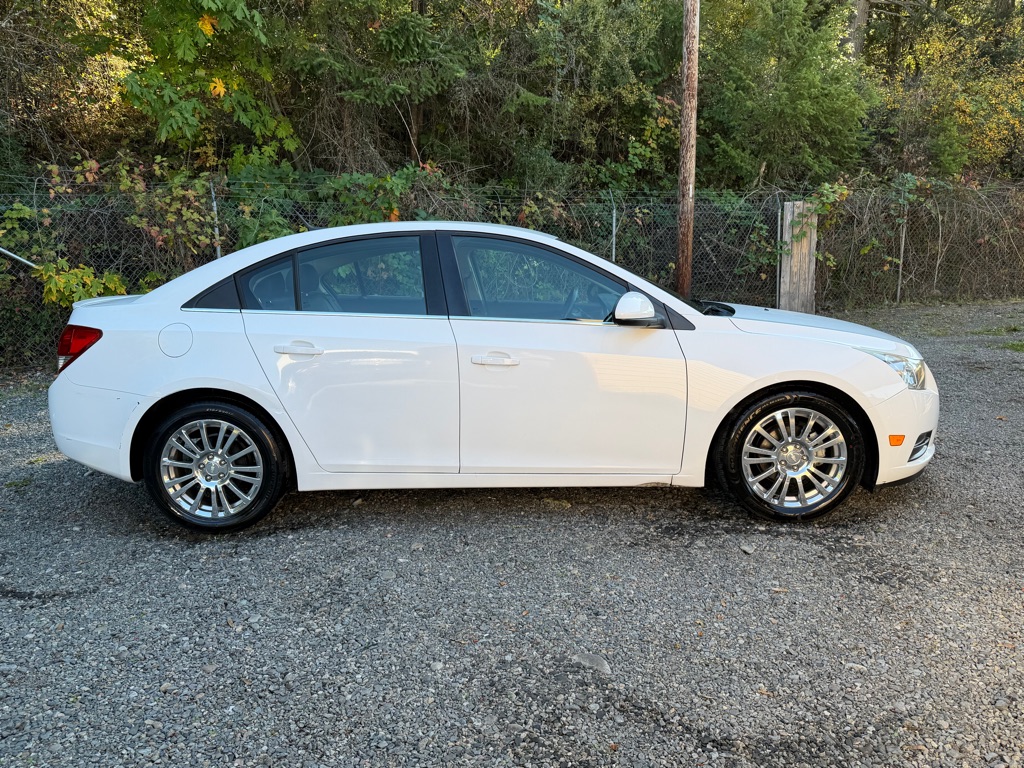 Photo 44 of this CHEVROLET CRUZE