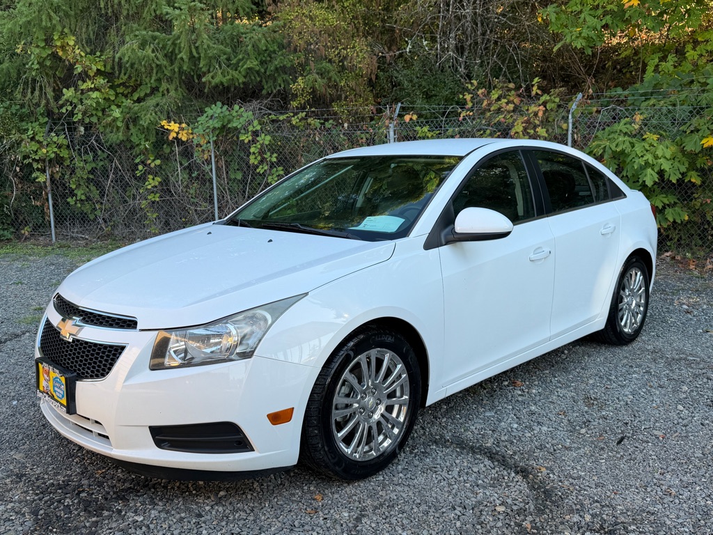 Photo 33 of this CHEVROLET CRUZE