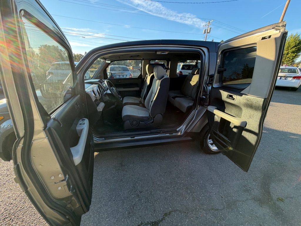 Photo 16 of this HONDA ELEMENT