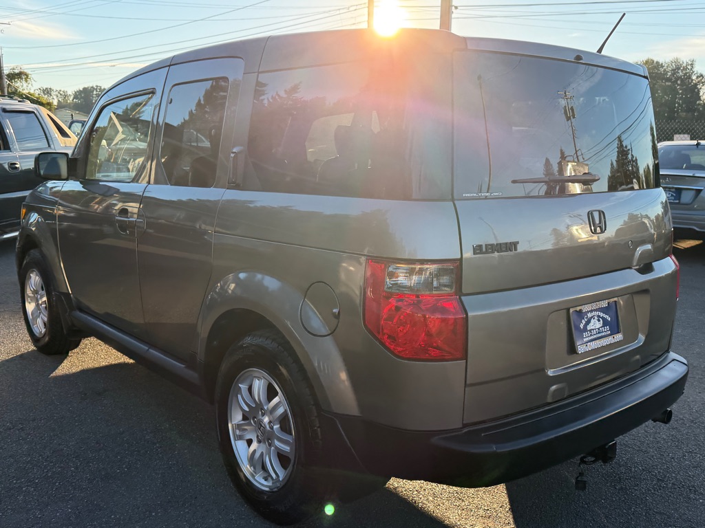 Photo 18 of this HONDA ELEMENT