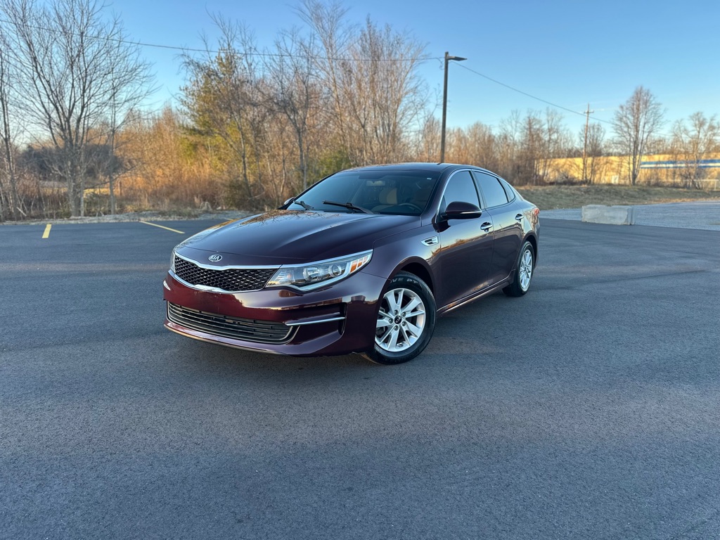 2016 Kia Optima LX's photo