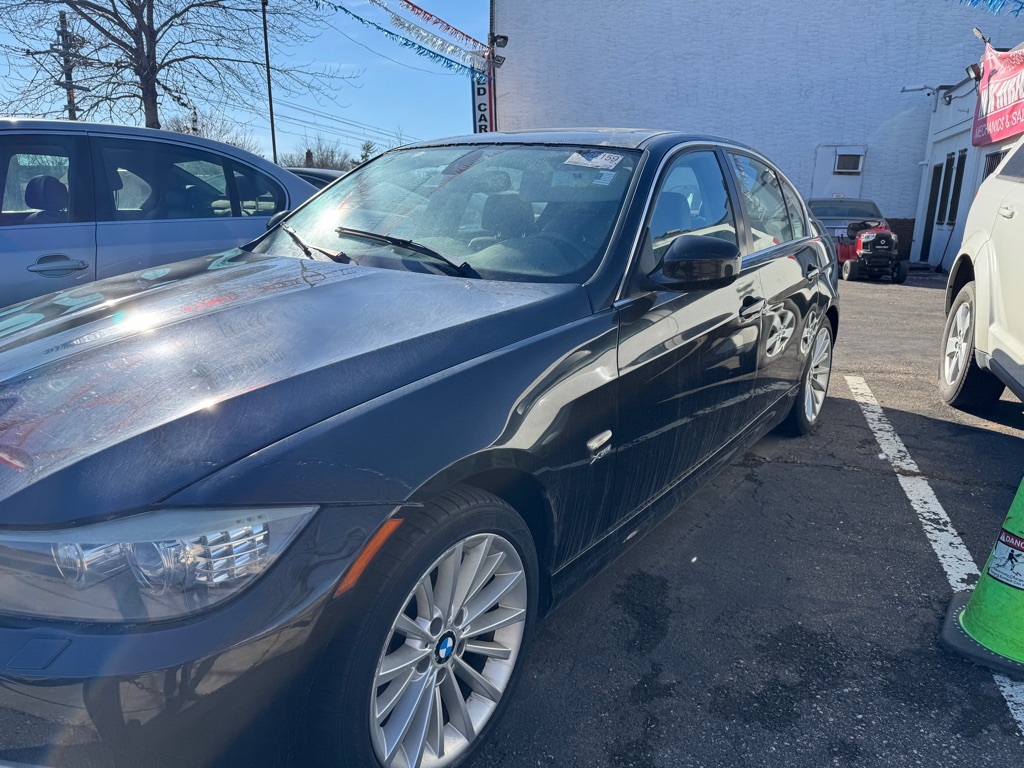 Photo 8 of this BMW 335
