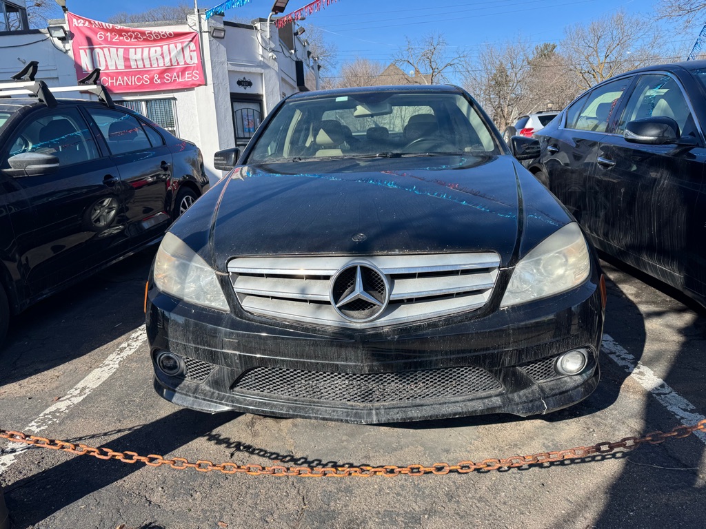 Photo 6 of this MERCEDES-BENZ C-CLASS