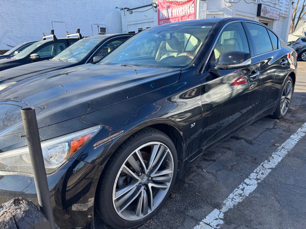 Photo 6 of this INFINITI Q50