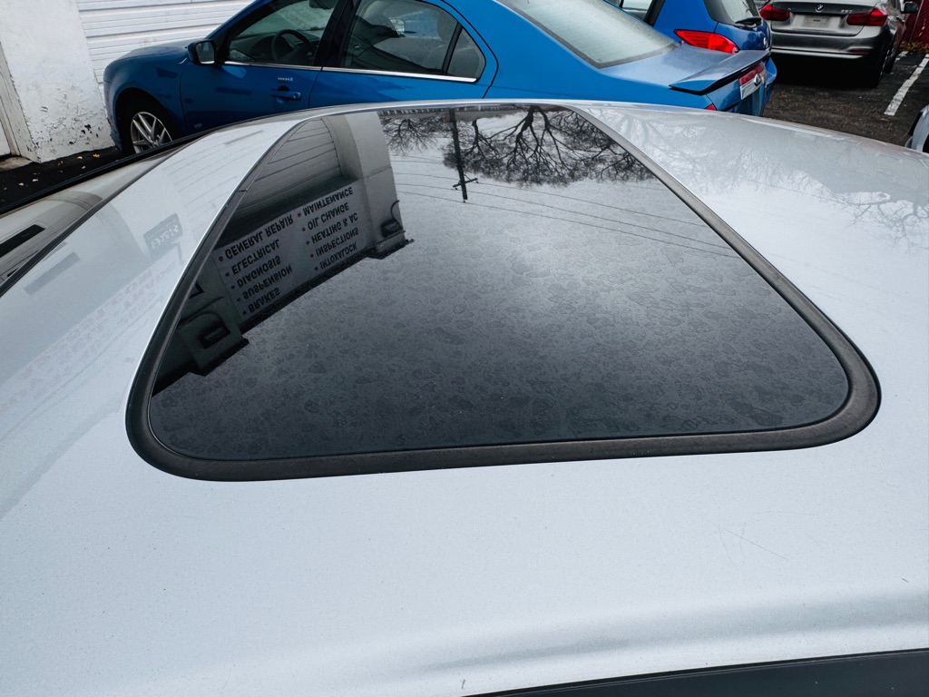 Photo 8 of this HONDA CIVIC