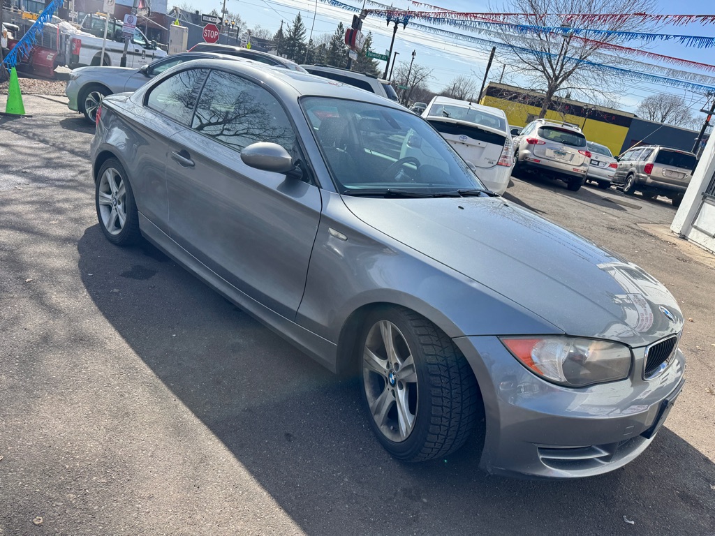 Photo 8 of this BMW 128