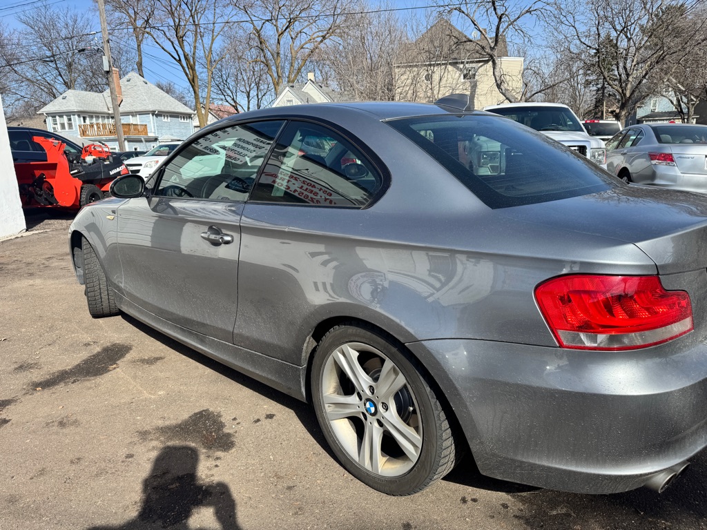 Photo 13 of this BMW 128