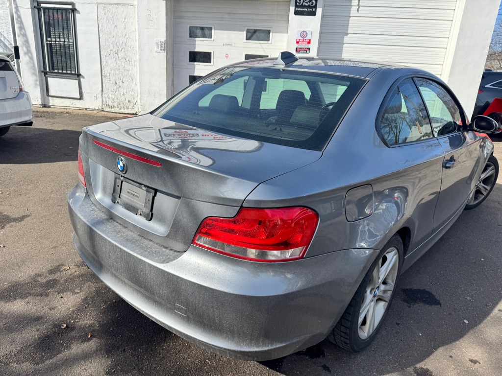 Photo 11 of this BMW 128