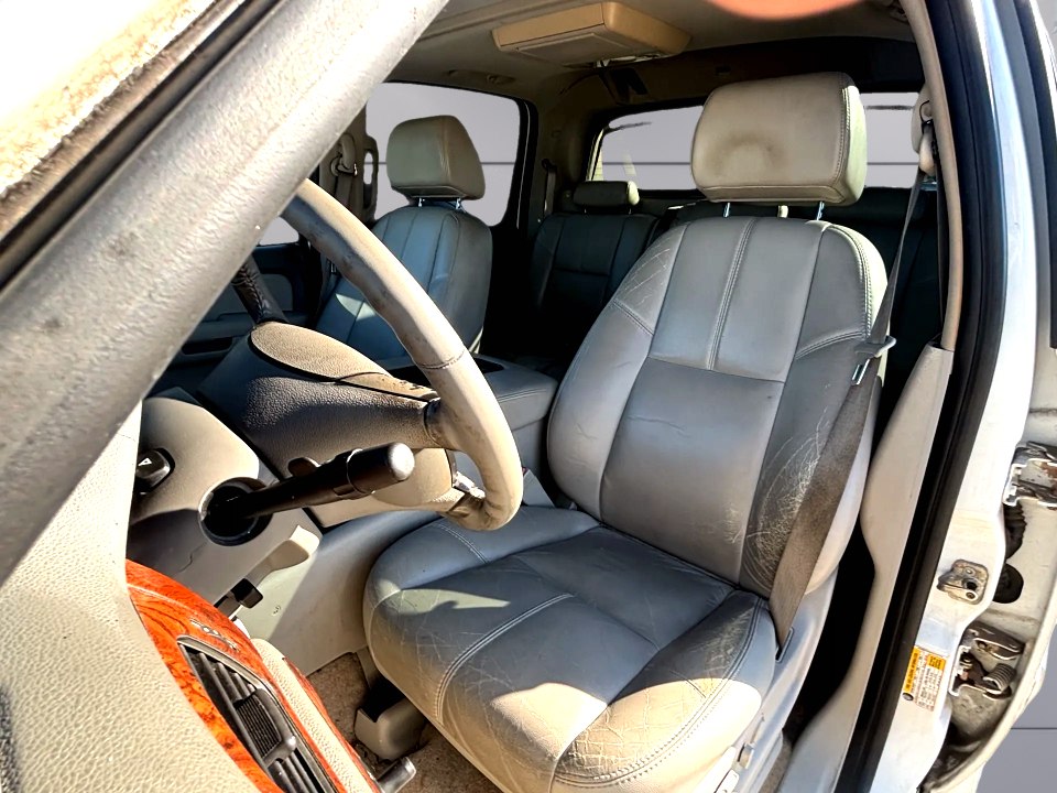 Photo 9 of this CHEVROLET AVALANCHE
