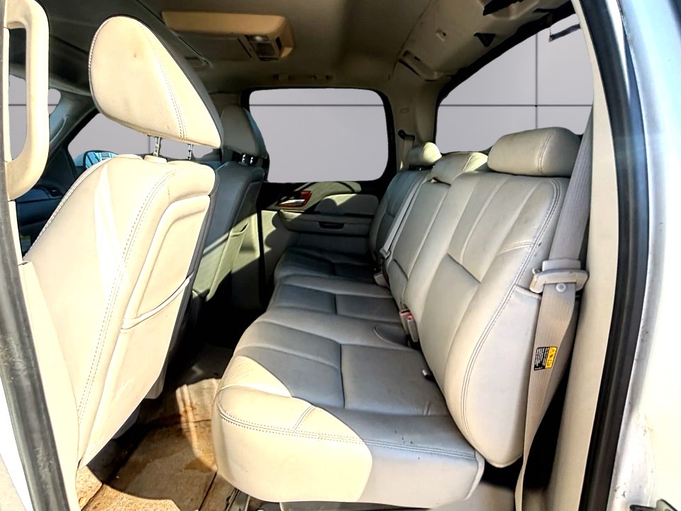 Photo 13 of this CHEVROLET AVALANCHE