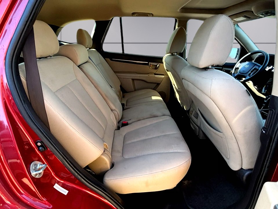 Photo 12 of this HYUNDAI SANTA FE