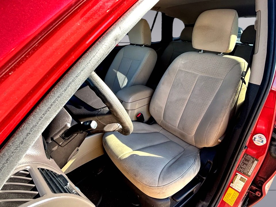 Photo 9 of this HYUNDAI SANTA FE