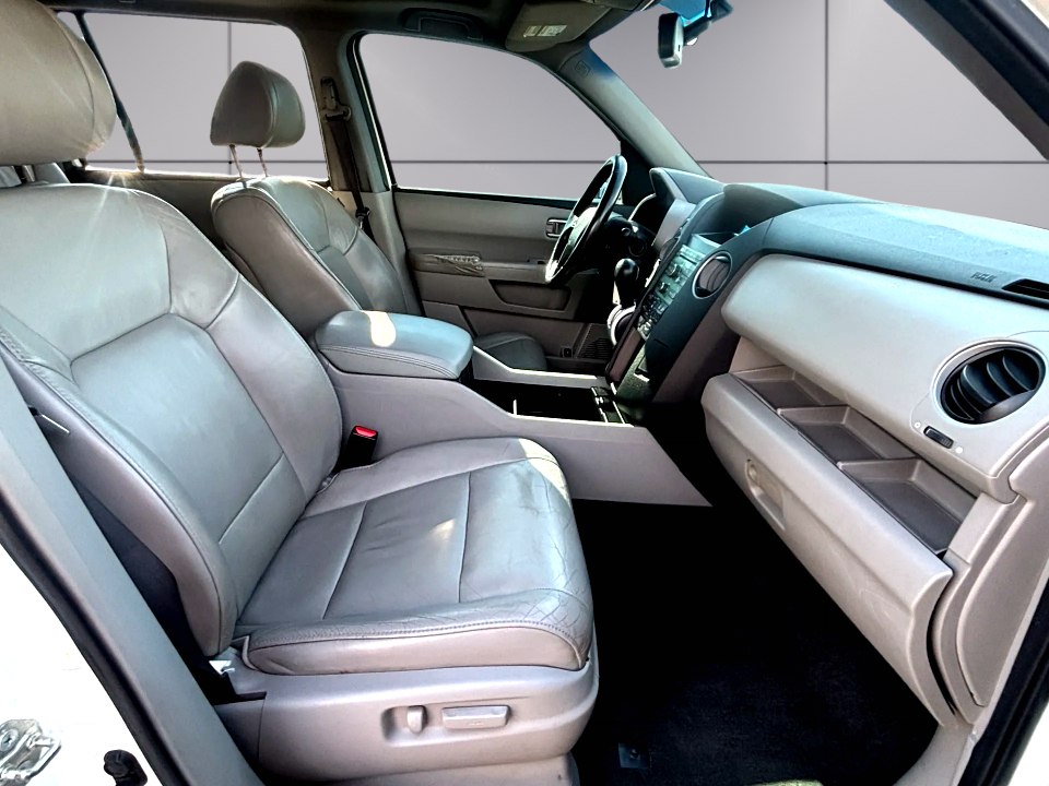 Photo 10 of this HONDA PILOT