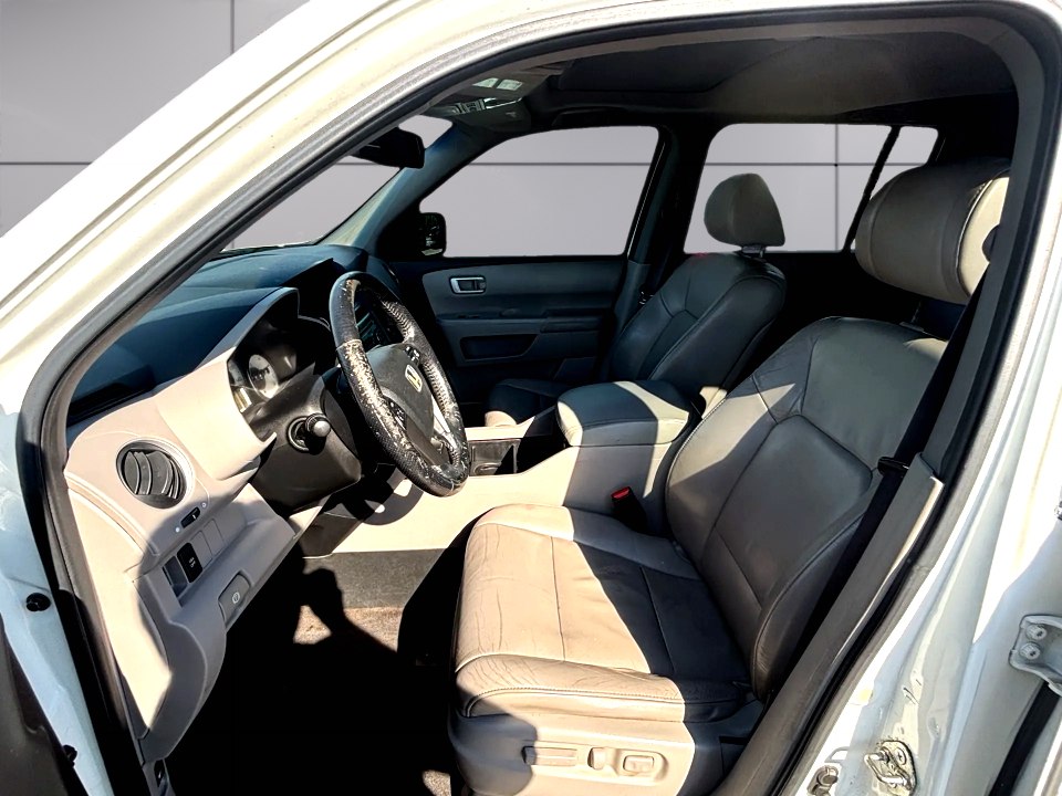 Photo 8 of this HONDA PILOT