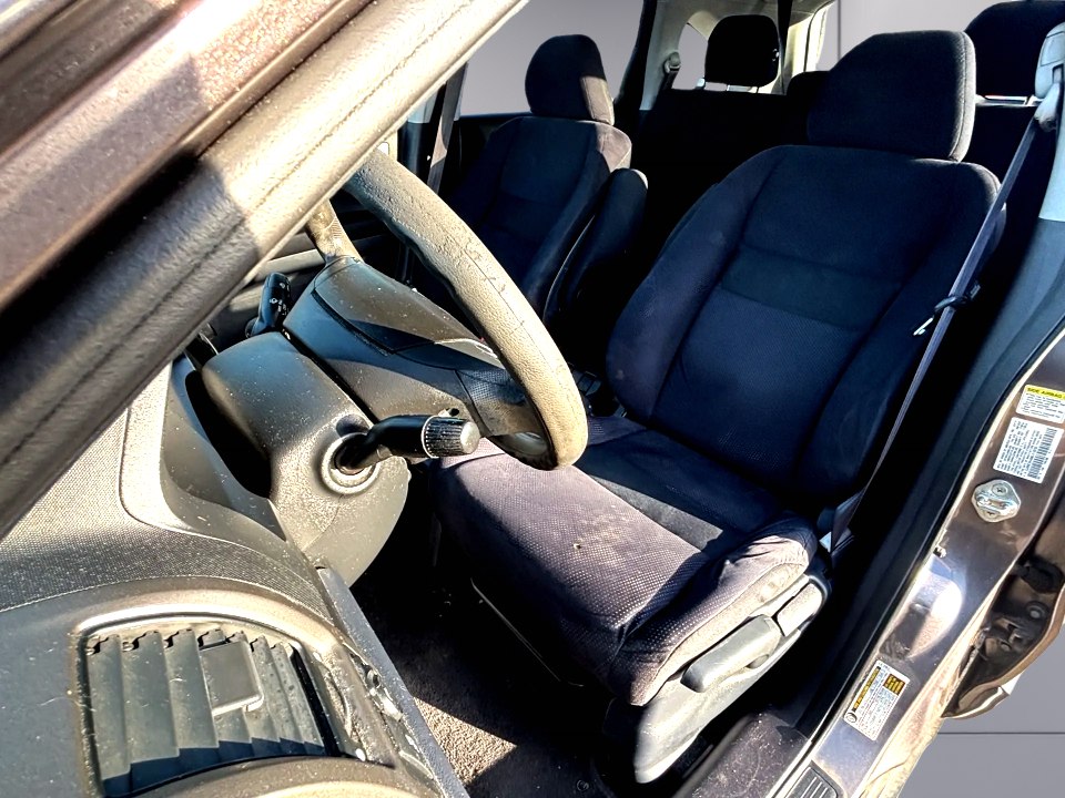 Photo 9 of this HONDA CR-V