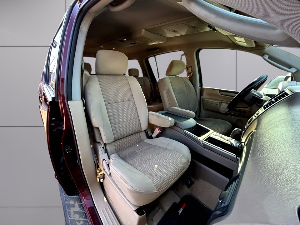 Photo 12 of this NISSAN ARMADA