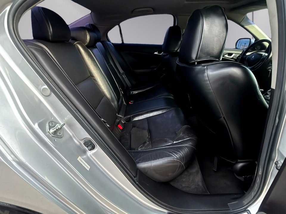 Photo 12 of this ACURA TSX