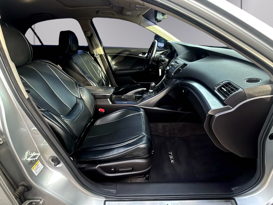 Photo 10 of this ACURA TSX