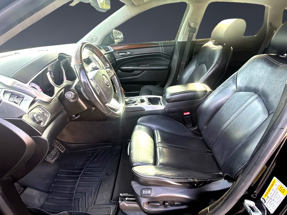 Photo 8 of this CADILLAC SRX