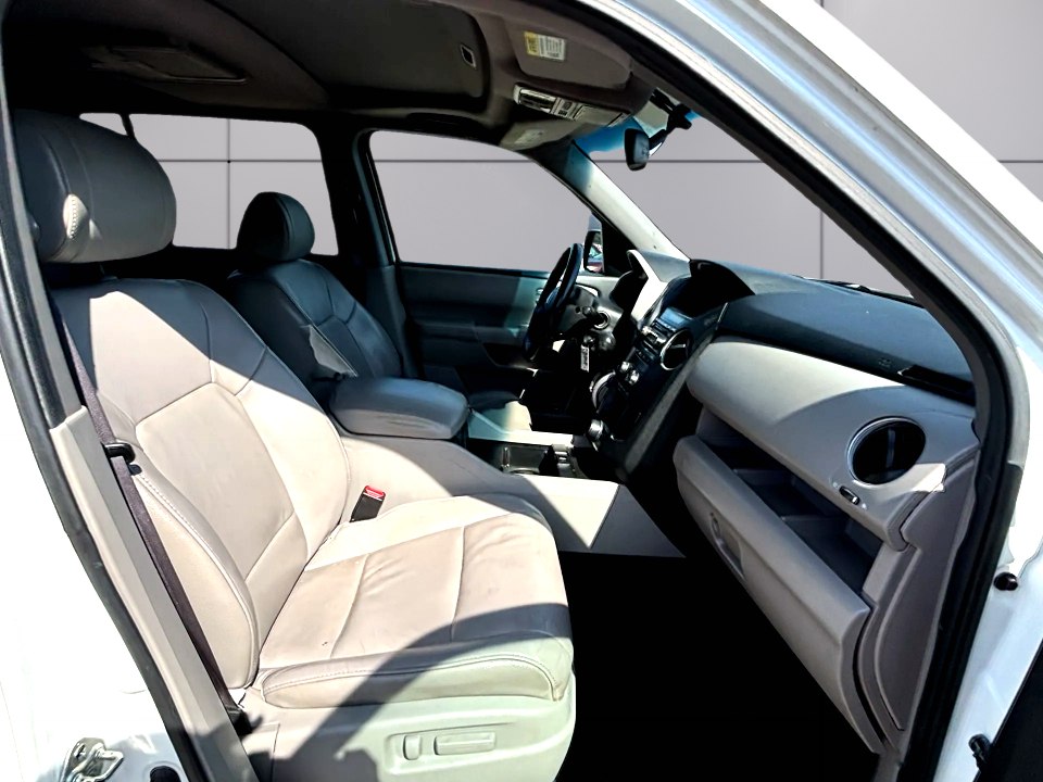 Photo 10 of this HONDA PILOT