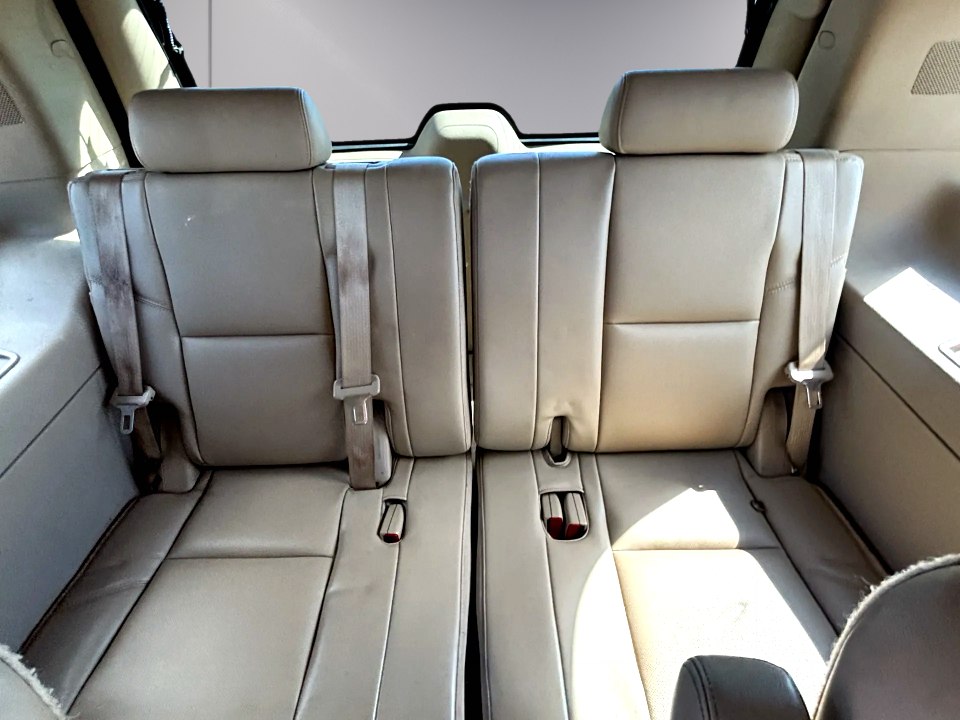 Photo 14 of this CHEVROLET TAHOE