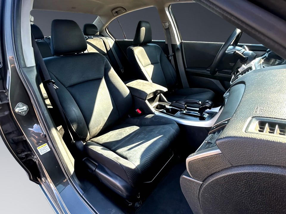 Photo 11 of this HONDA ACCORD