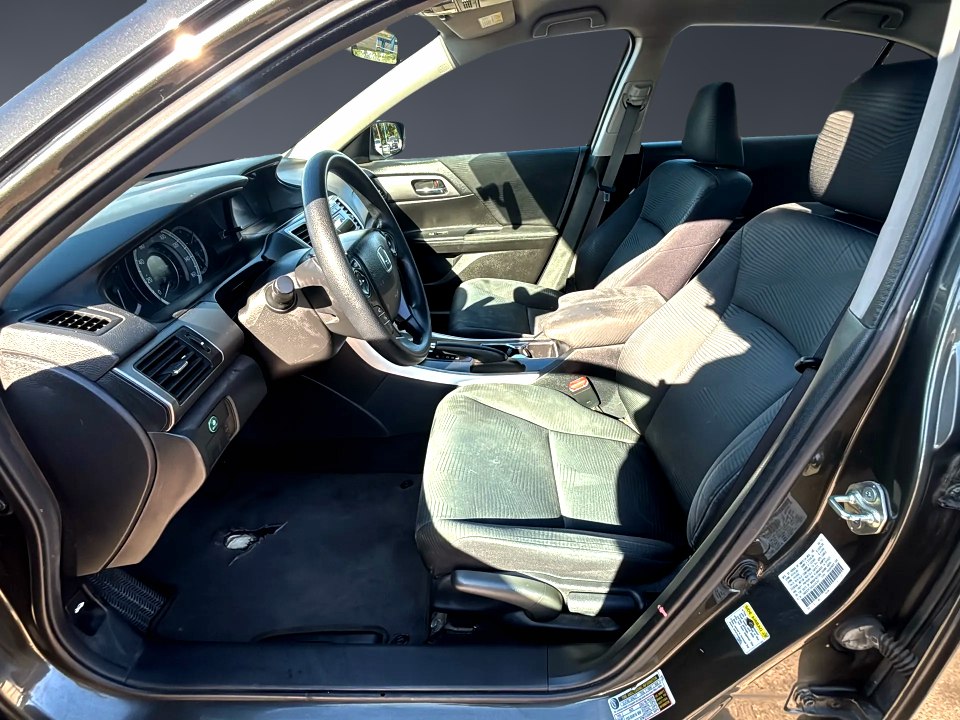 Photo 8 of this HONDA ACCORD